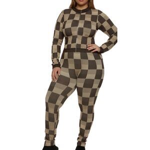 NWOT Women's Roma ConceptMock Neck Track Outfit Size S/ M